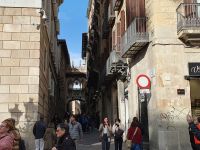 Carrer del Bisbe.jpg &ndash; &copy; Sophia Bär (Eberhardt TRAVEL)