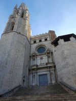 Kirche in Girona.jpg &ndash; &copy; Sophia Bär (Eberhardt TRAVEL)