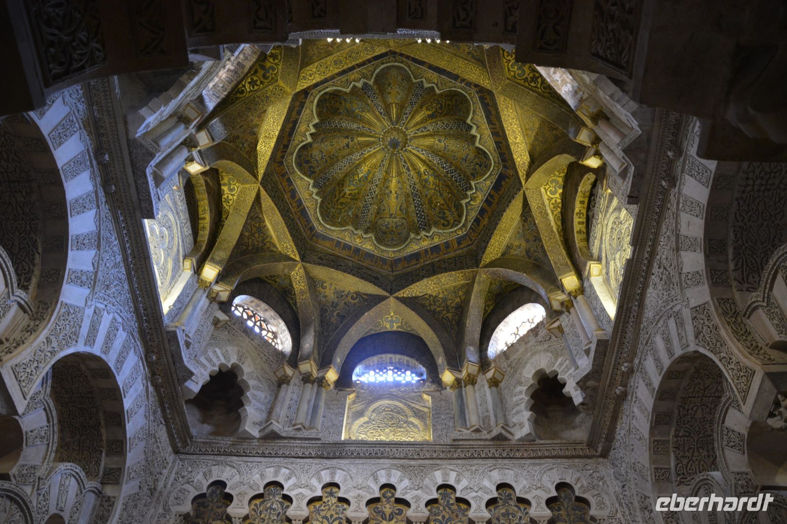 eine Kuppel der Mezquita &ndash; &copy; Gina Egenolf (Eberhardt TRAVEL)