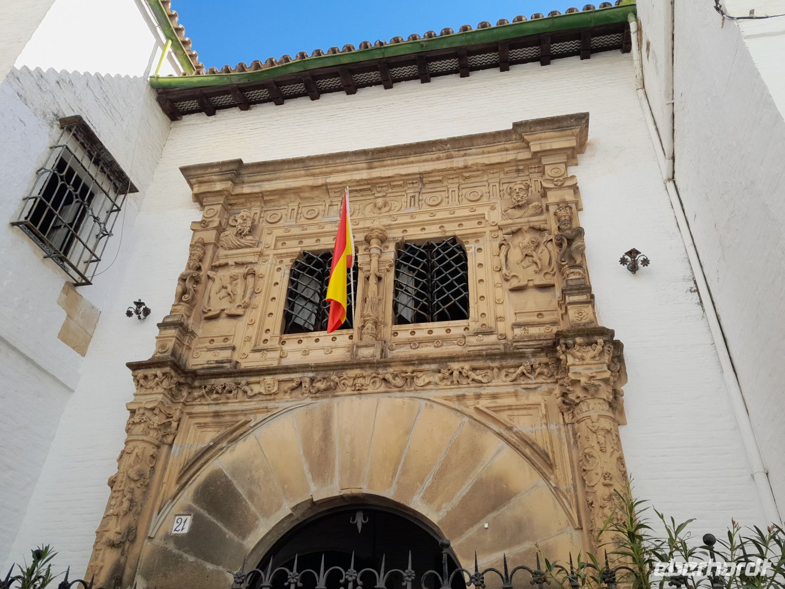 Portal in Sta.Cruz Sevilla &ndash; &copy; Gina Egenolf (Eberhardt TRAVEL)