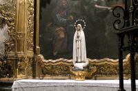 weiße Madonna &ndash; &copy; Gina Egenolf (Eberhardt TRAVEL)