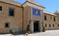 Eingang zum Parador von Carmona &ndash; &copy; Gina Egenolf (Eberhardt TRAVEL)