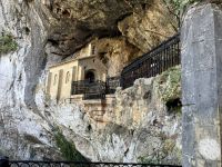 Kapelle in der Santa Cueva Covadonga &ndash; &copy; Sabine C. Seifert (Eberhardt TRAVEL)