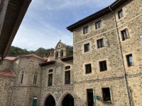 Kurzer Stopp in San Toribio de Liebana &ndash; &copy; Sabine C. Seifert (Eberhardt TRAVEL)