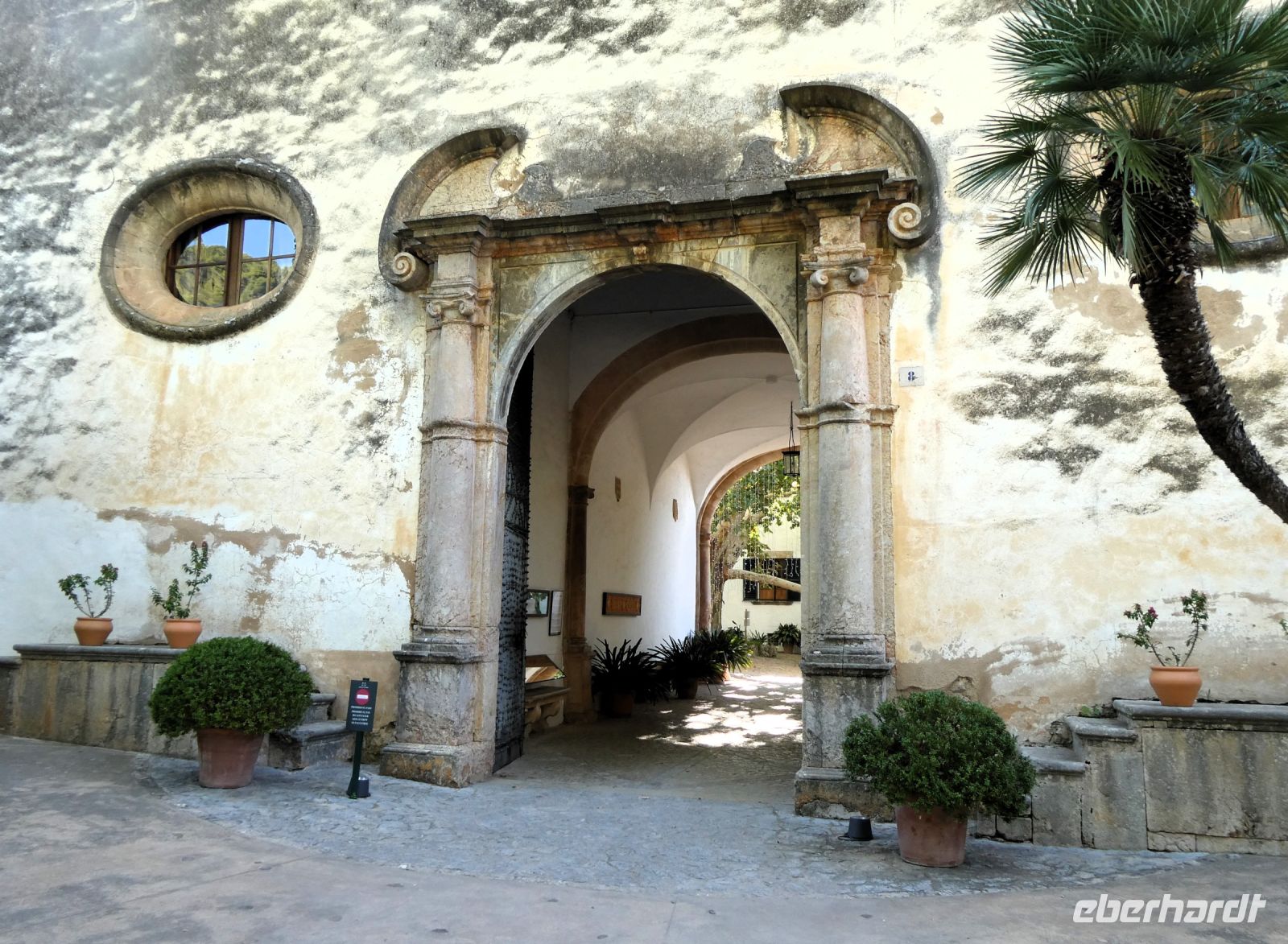 Willkommen in den Gärten von Alfabia &ndash; &copy; Gina Egenolf (Eberhardt TRAVEL)