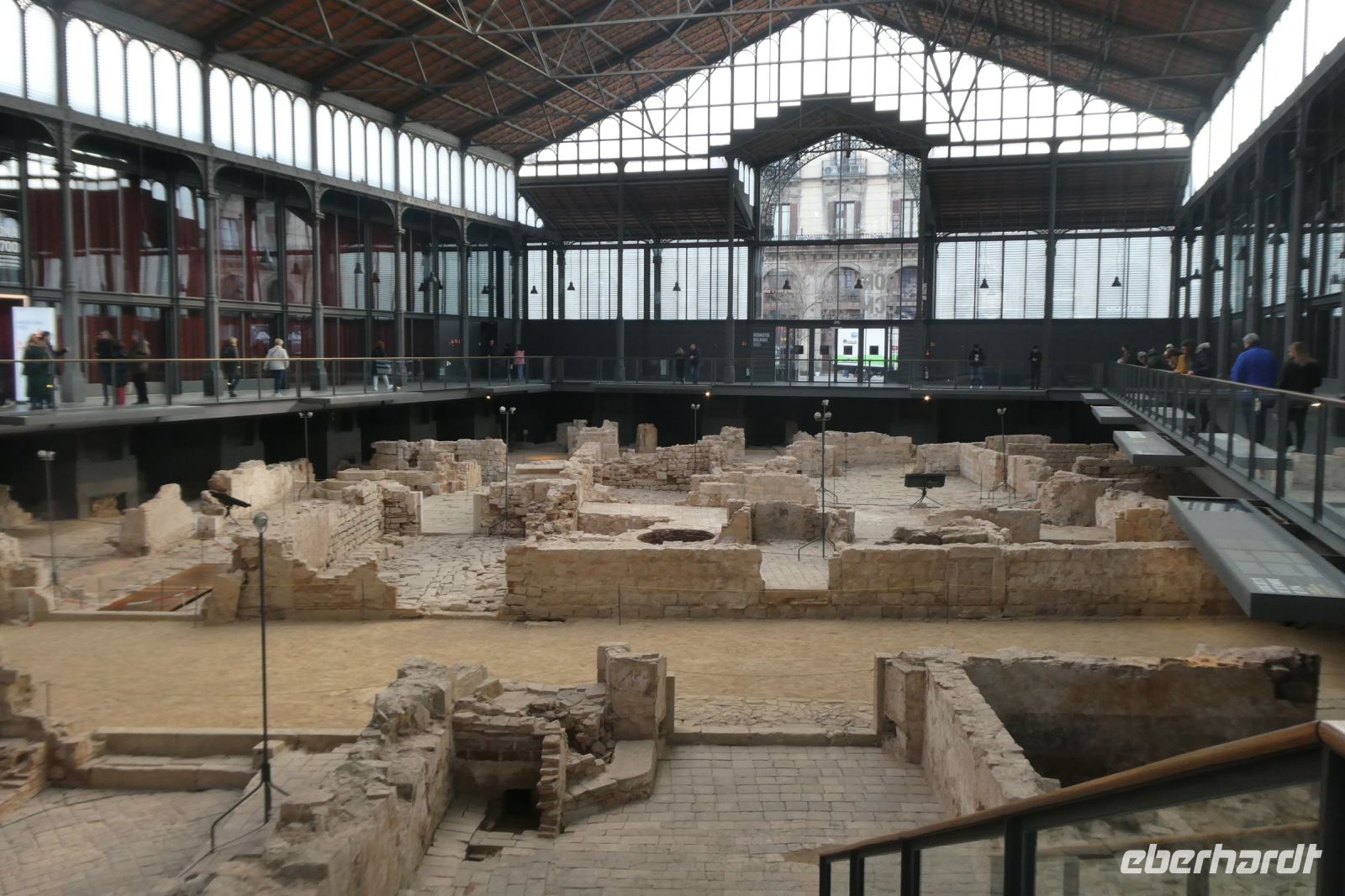 Markthalle und Ausgrabungen El Born 18. trifft 19.Jahrhundert &ndash; &copy; Gina Egenolf (Eberhardt TRAVEL)