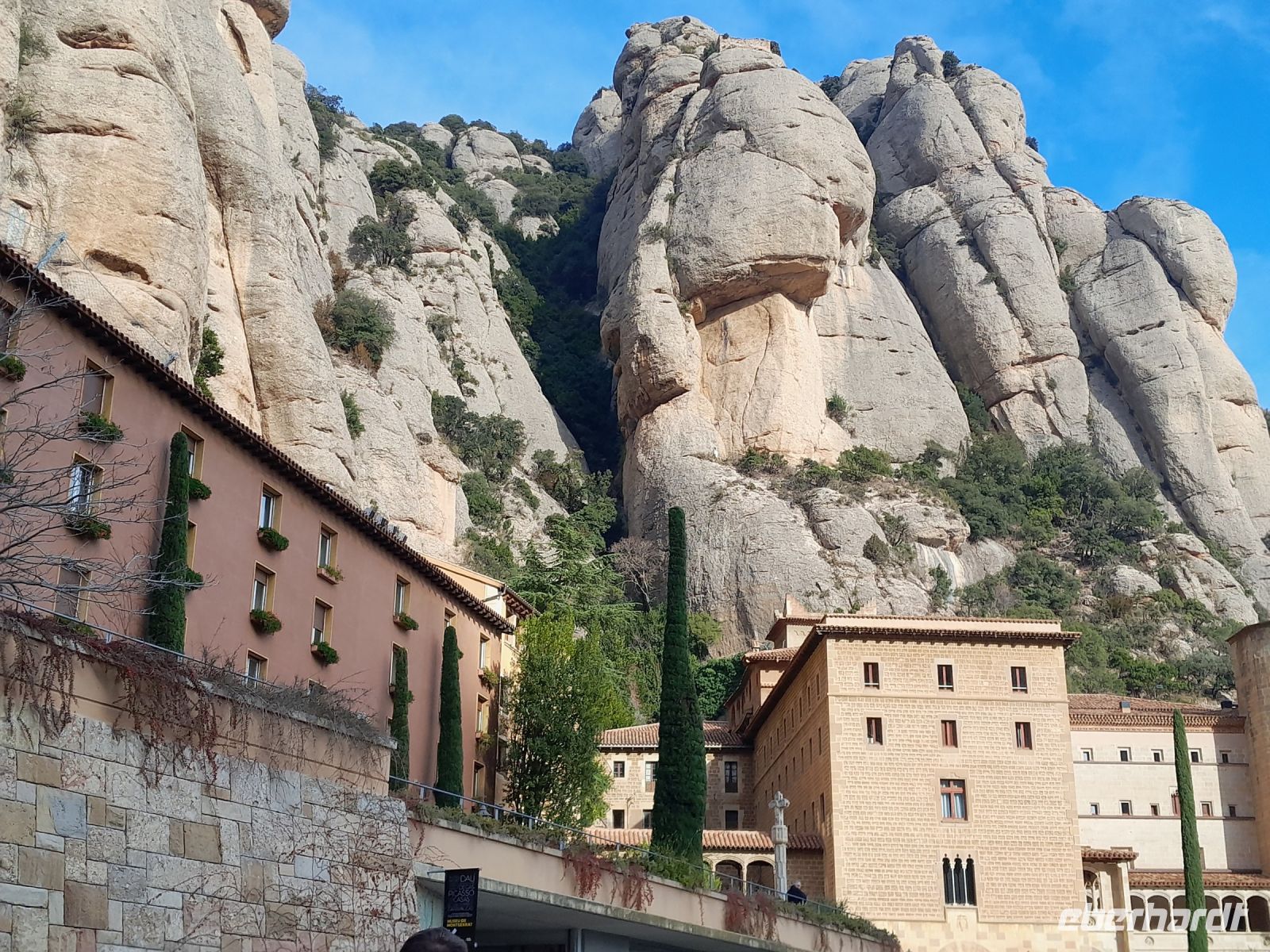 gewaltige Felsen &ndash; &copy; Gina Egenolf (Eberhardt TRAVEL)