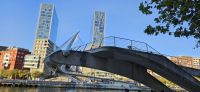 Bilbao, Zubizuri Brücke &ndash; &copy; Ria Heilmann (Eberhardt TRAVEL)