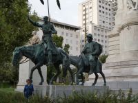 Don Qijote Denkmal in Madrid &ndash; &copy; Gina Egenolf (Eberhardt TRAVEL)