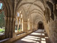 Säulengang im Kloster Poblet.jpg &ndash; &copy; Katrin Jähne (Eberhardt TRAVEL)