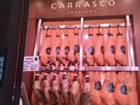 Ibericos Schinken - Mercado San Miquel - Madrid &ndash; &copy; Marieta Beck (Eberhardt TRAVEL)