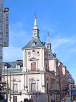 Entlang der Calle Mayor  - Madrid, Spanien  &ndash; &copy; Marieta Beck (Eberhardt TRAVEL)