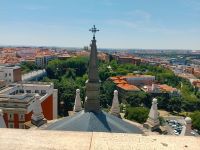 Blick von der Arkaden der Kathedrale auf Madrid