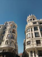 Spaziergang über die Gran Via - Madrid 