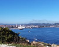 Blick auf Industriehafen - Gijón - Asturien - Spanien  &ndash; &copy; Marieta Beck (Eberhardt TRAVEL)