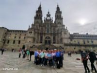 und schon stehen wir vor der Kathedrale auf der Praza do Obradoiro -Ziel erreicht - Santiago de Compostela &ndash; &copy; Marieta Beck (Eberhardt TRAVEL)