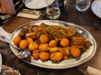 Leckeres Abendessen im Restaurant 