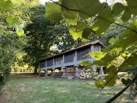 Spanien, Pazo Rubianes, Hórreo des Landsitzes &ndash; &copy; Sabine C. Seifert (Eberhardt TRAVEL)
