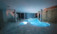 Indoor-Pool/Hotel Sagitario Playa/Cala Blanca/Menorca/Balearen &ndash; &copy; Susanne Hofen (Eberhardt TRAVEL)