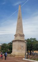 Obelisk/Plaza des Borns/Ciutadella/Menorca/Balearen
