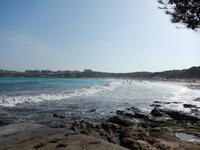 tosende Wellen am Strand von Cala Ratjada &ndash; &copy; Jens Fischer (Eberhardt TRAVEL)