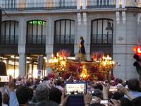 007-Madrid-Puerta_del_Sol_Prozession &ndash; &copy; Dirk Schlosser (Eberhardt TRAVEL)