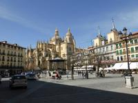088-Segovia-Plaza_Mayor &ndash; &copy; Dirk Schlosser (Eberhardt TRAVEL)