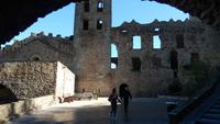 Innenhof Kloster Sant Pere de Rodes &ndash; &copy; Karolin Schnell (Eberhardt TRAVEL)