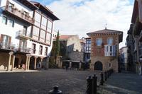 Der Rathausplatz von Fuenterrabia/Hondarribia &ndash; &copy; Andreas Böcker (Eberhardt TRAVEL)
