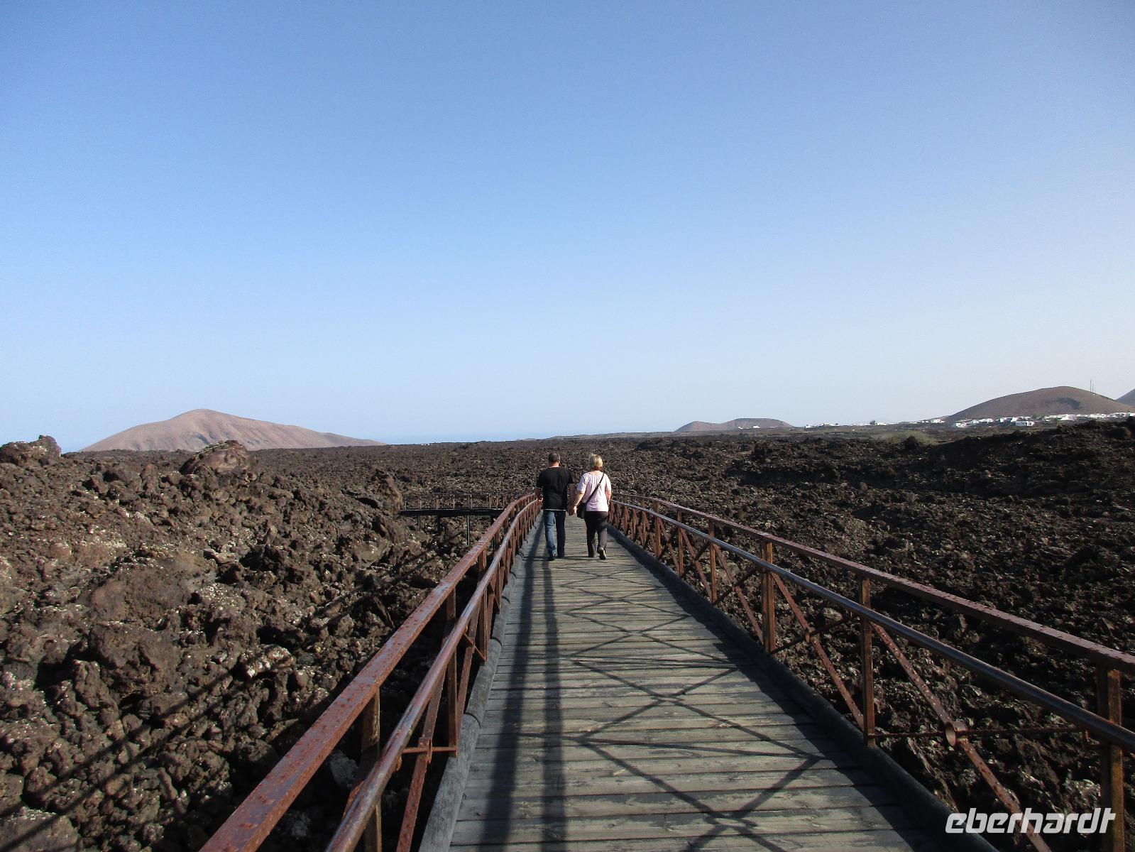 Lava- Gestein im NP Timanfaya &ndash; &copy; Silvia Buske (Eberhardt TRAVEL)