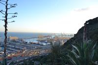 Blick vom Montjuïc auf den Hafen