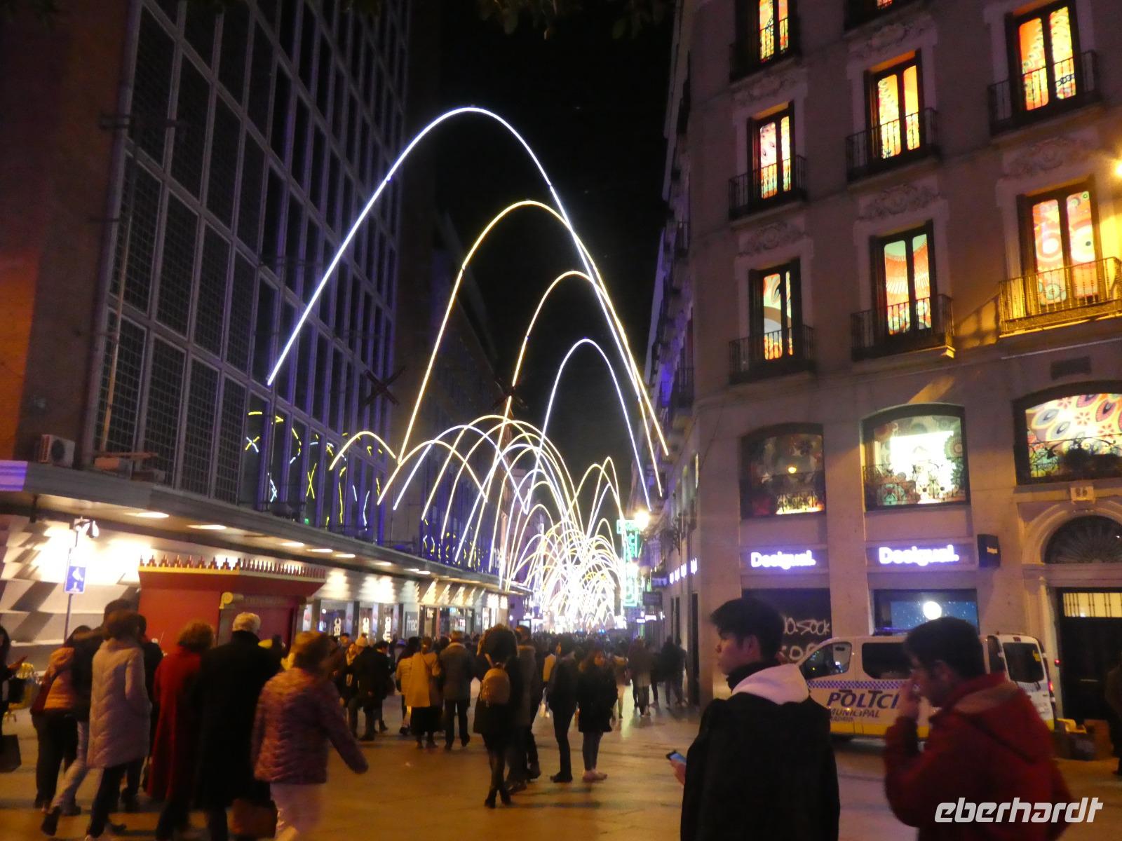 Madrid bei Nacht &ndash; &copy; Sylvia Sann (Eberhardt TRAVEL)