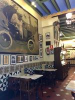 Im Cafe´ Cuatre Gats &ndash; &copy; Carina Schmidt (Eberhardt TRAVEL)