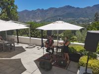 Südafrika Live Musik Neujahr auf Weingut mit Verkostung @ Anette Rietz EHT &ndash; &copy; Anette Rietz (Eberhardt TRAVEL)