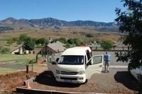 unser Kleinbus im Alpine Heath Resort &ndash; &copy; Gunter Looß (Eberhardt TRAVEL)