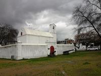 Kanonen mit Kirche &ndash; &copy; Elisabeth Fox-Maerki (Eberhardt TRAVEL)