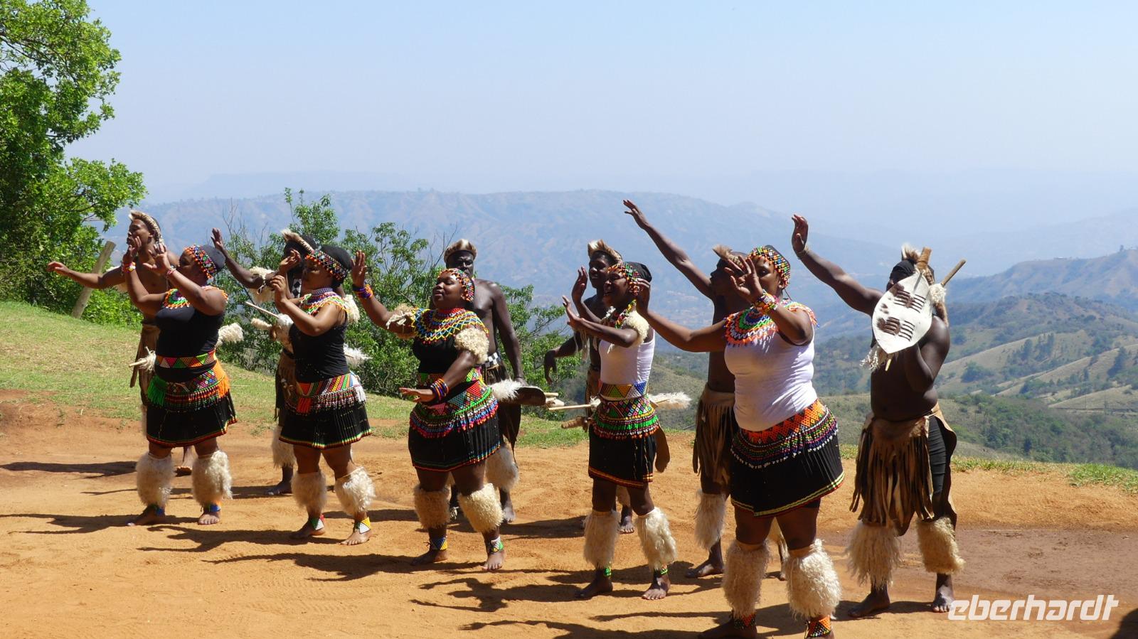 Zulu Dorf im Tal der 1.000 Hügel &ndash; &copy; Frank Nimschowski (Eberhardt TRAVEL)
