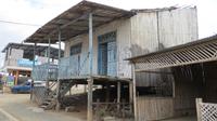 Haus in Puerto del Morro, Ecuador &ndash; &copy; Maria Drewans (Eberhardt TRAVEL)