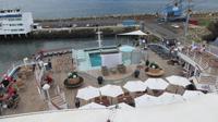 MS Amadea im Hafen von Manta, Ecuador &ndash; &copy; Maria Drewans (Eberhardt TRAVEL)