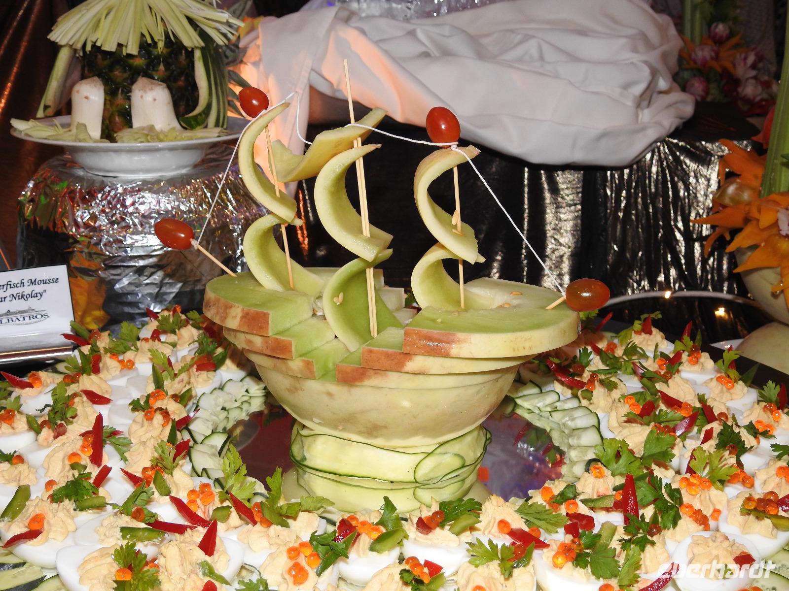 MS Albatros - Buffet Magnifique &ndash; &copy; Sabine Letzybyll (Eberhardt TRAVEL)