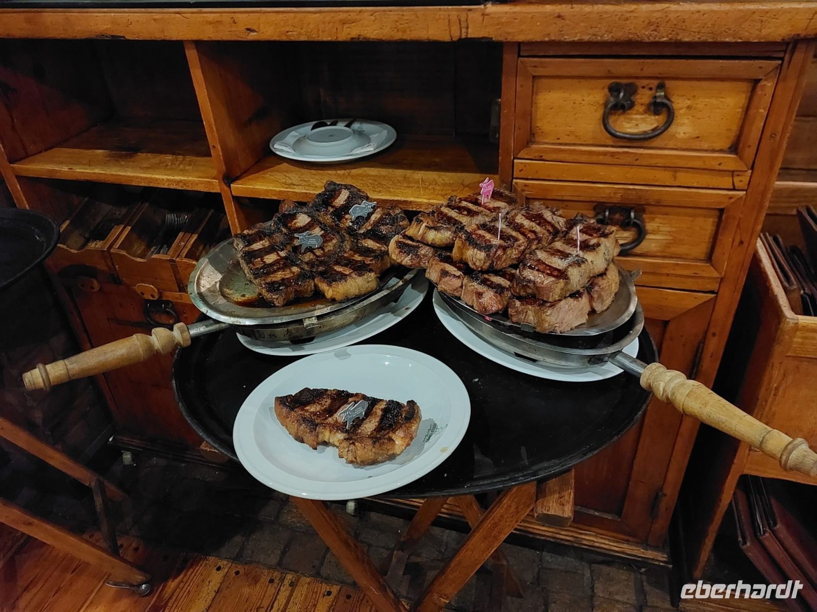 Buenos Aires - Abendessen im Restaurant Estilo Campo &ndash; &copy; Sabine Letzybyll (Eberhardt TRAVEL)