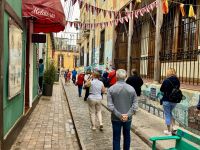 Spaziergang in der Frueh &ndash; &copy; Elisabeth Fox-Maerki (Eberhardt TRAVEL)