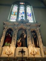 In der kath. Kirche &ndash; &copy; Elisabeth Fox-Maerki (Eberhardt TRAVEL)
