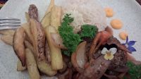 Lomo Saltado - Nationalgericht in Peru, Cusco &ndash; &copy; Anette Rietz (Eberhardt TRAVEL)