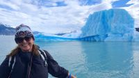 Fotostopp am Gletscher - Anette - Reisebegleitung - Ausflug &ndash; &copy; Anette Rietz (Eberhardt TRAVEL)