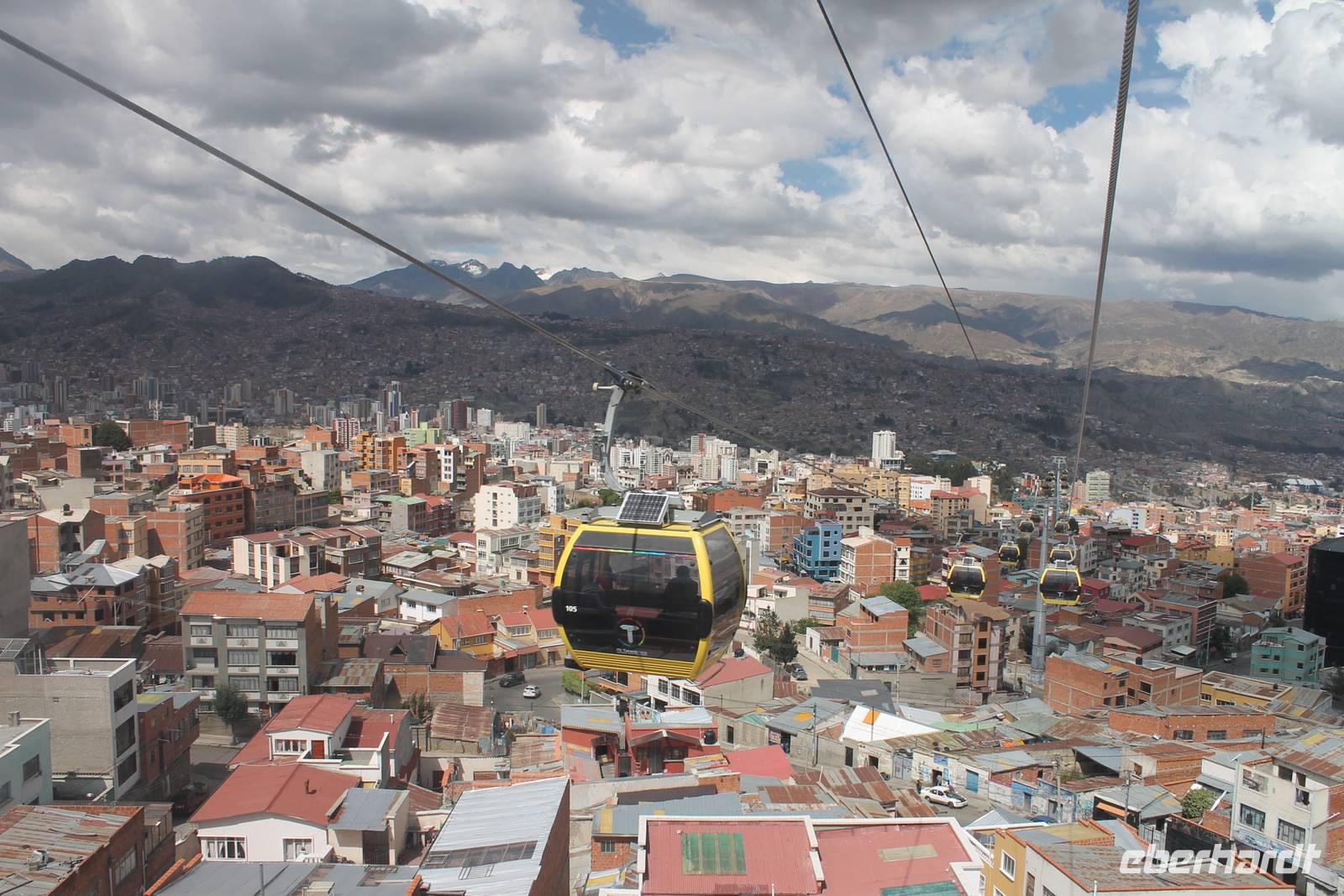 La Paz - Gondelbahnfahrt &ndash; &copy; Jacob Spangenberg (Eberhardt TRAVEL)