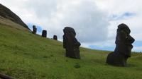 Steinbruch Rano Raraku &ndash; &copy; Maria Drewans (Eberhardt TRAVEL)