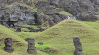 Steinbruch Rano Raraku &ndash; &copy; Maria Drewans (Eberhardt TRAVEL)