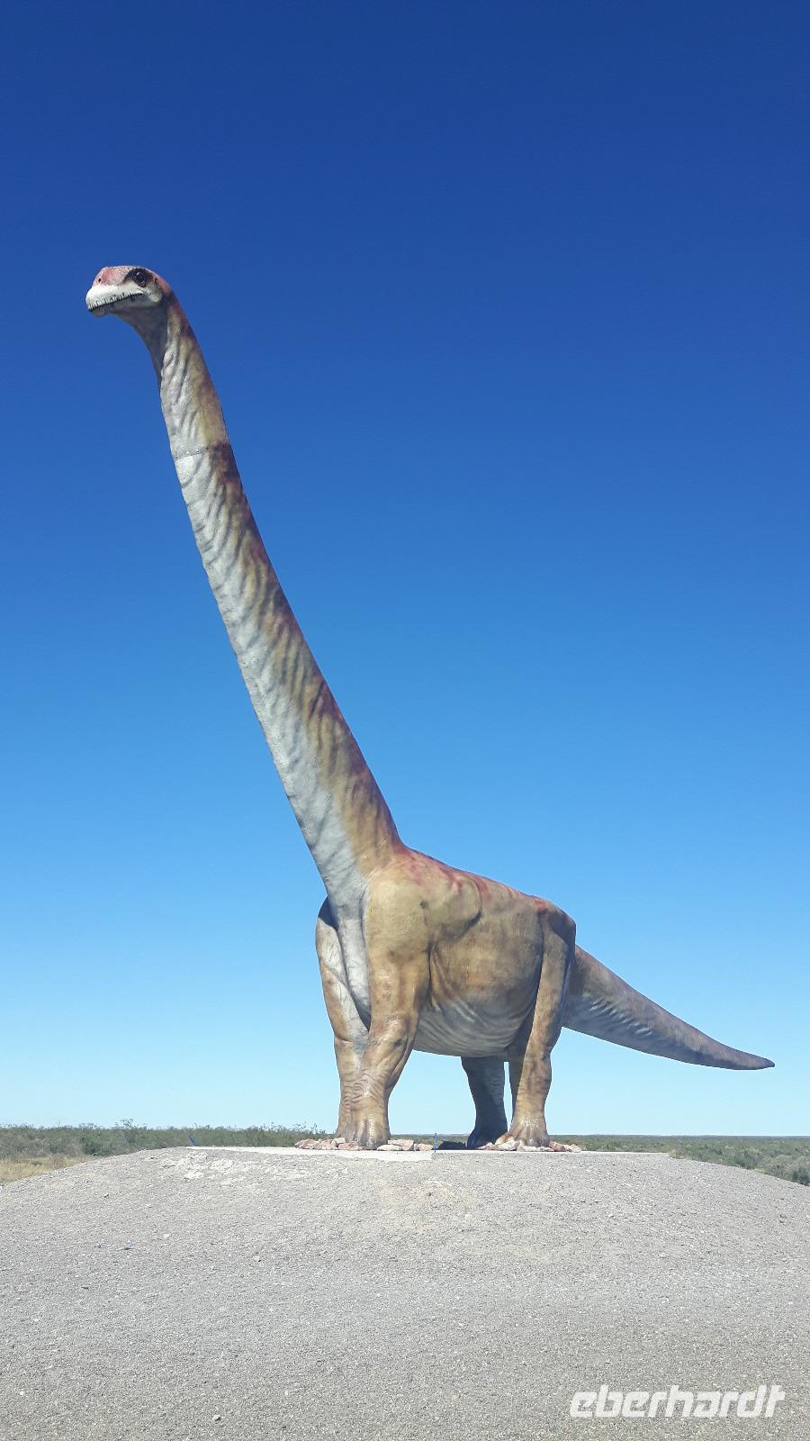 Trelew (größter Dinosaurier der Welt) &ndash; &copy; Katrin Deutschbein (Eberhardt TRAVEL)
