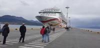 Norwegian Sun in Ushuaia &ndash; &copy; Jacob Spangenberg (Eberhardt TRAVEL)